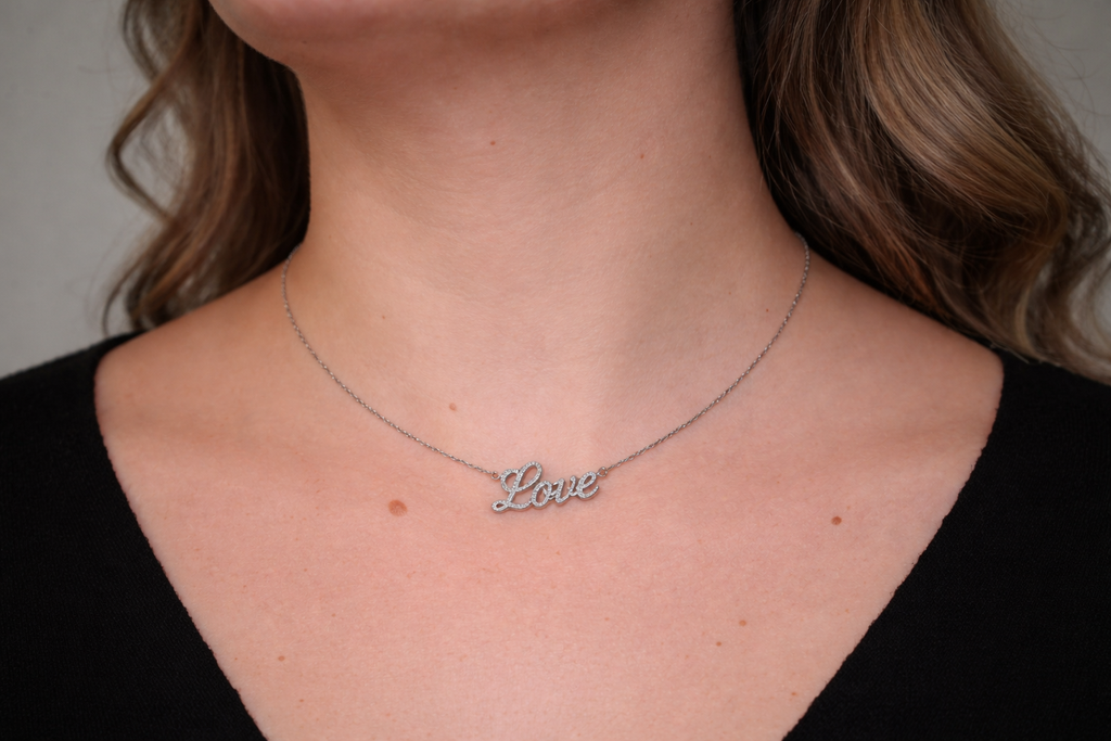 Collier love