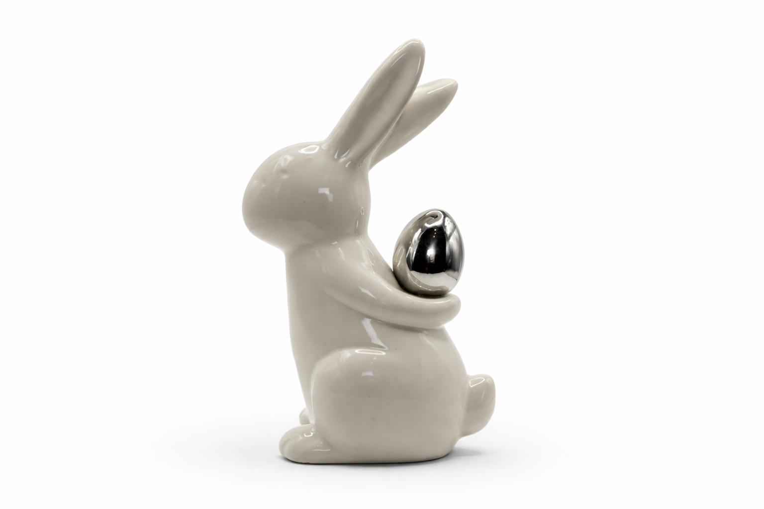 Lapin avec œuf argenté