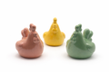 Poule brillante en porcelaine